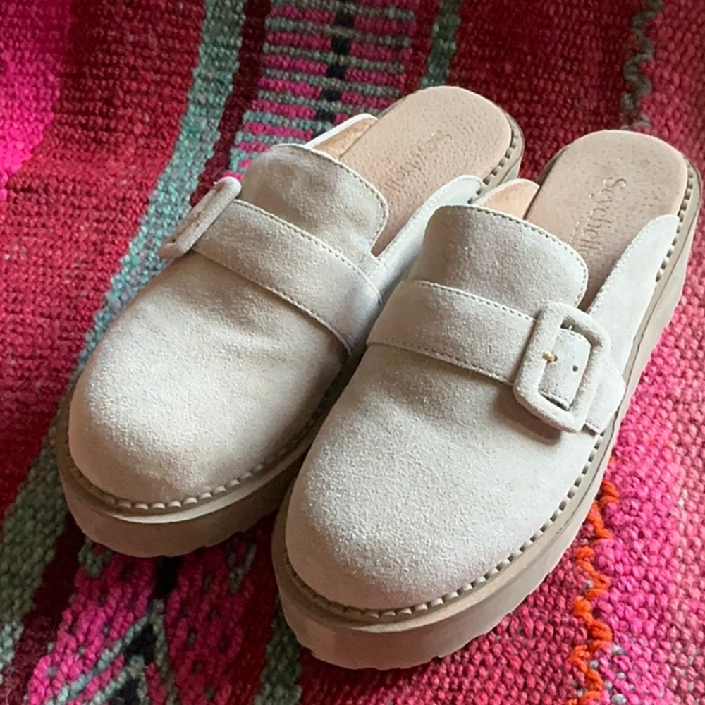 Seychelles Suede Mule 7.5